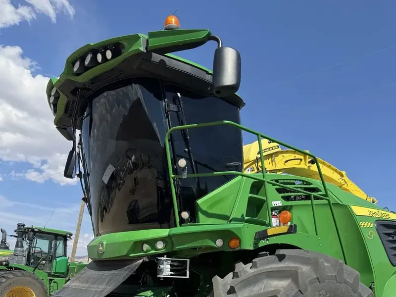 John Deere 9900i harvester cab with tinted windows